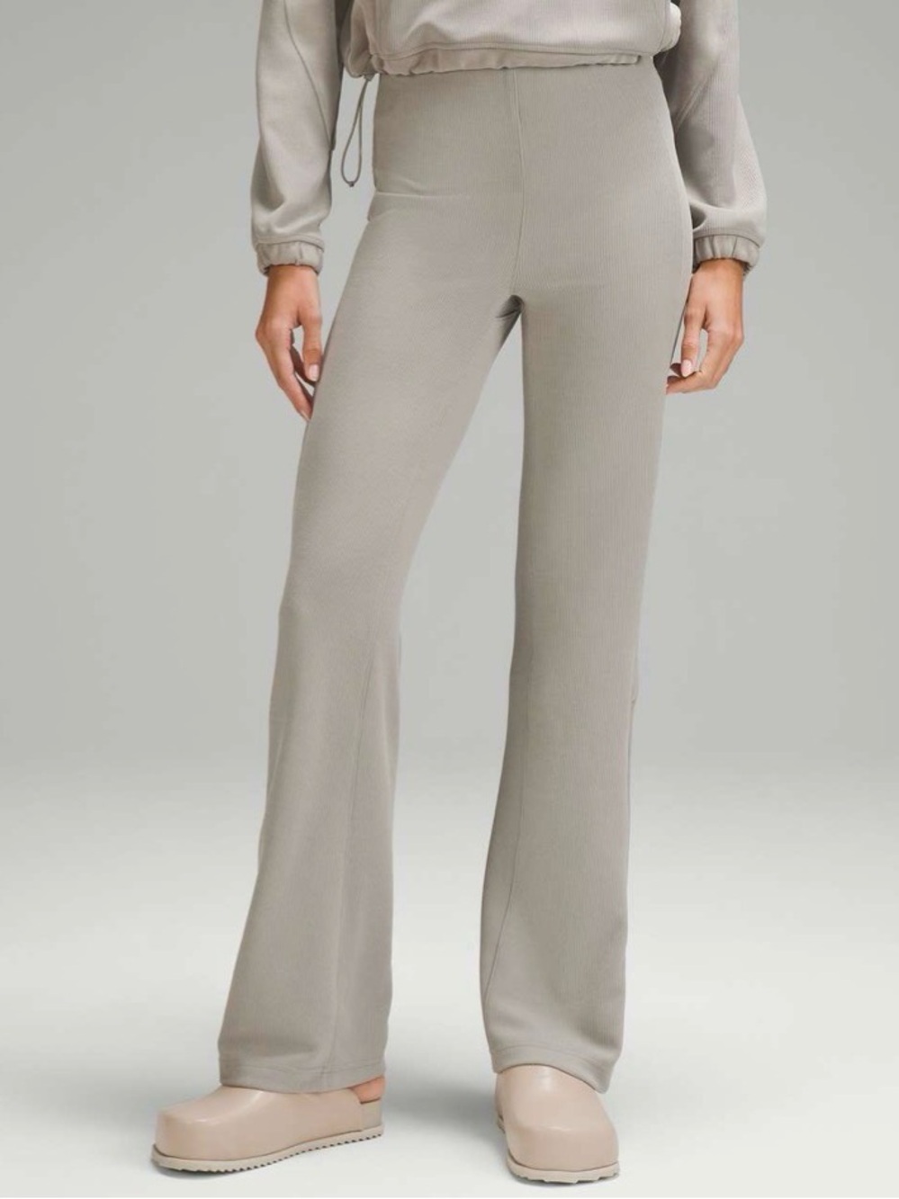 Lululemon Brushed Softstreme Rib Zip Flare 32.5